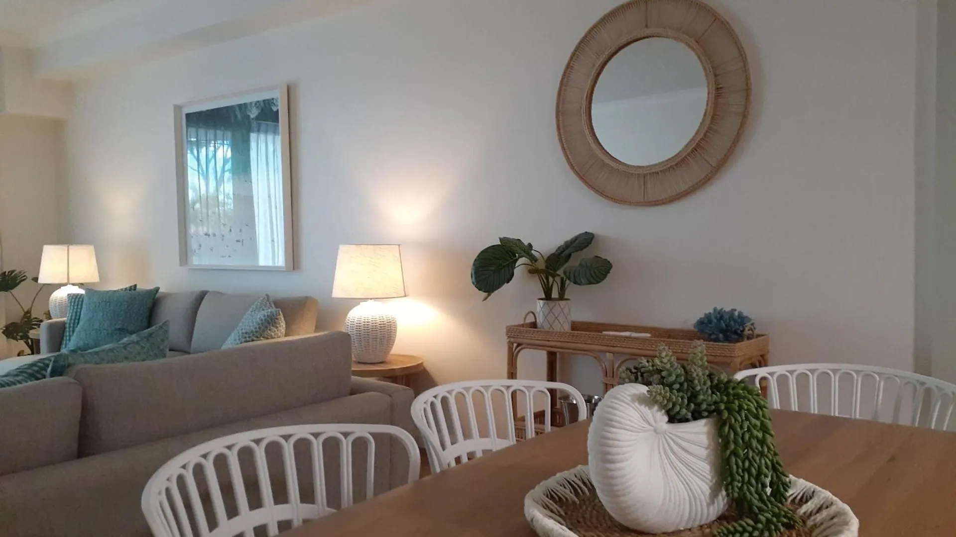 Aparthotel The Bay Apartments Hervey Bay