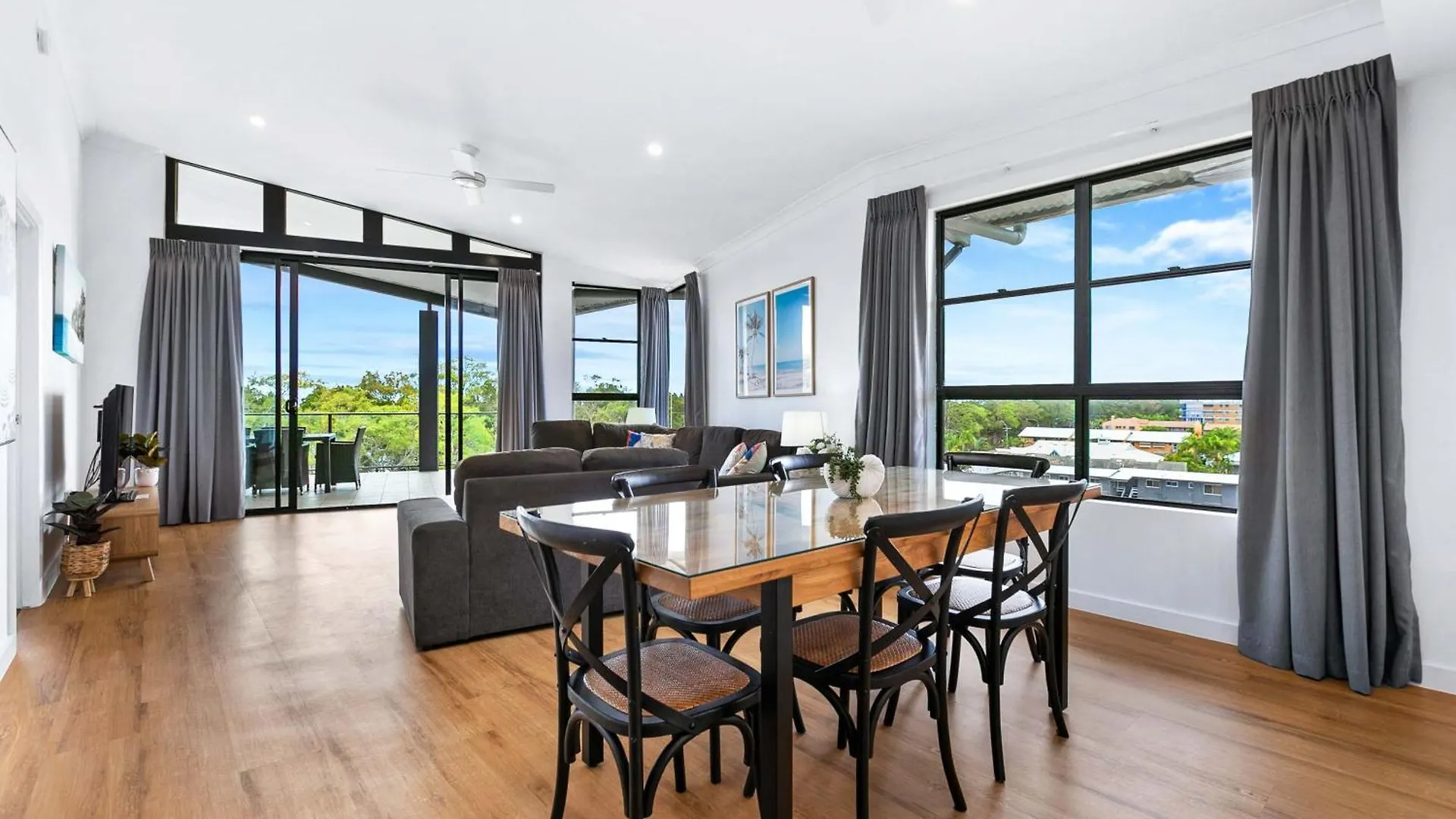 The Bay Apartments Hervey Bay 4*,
