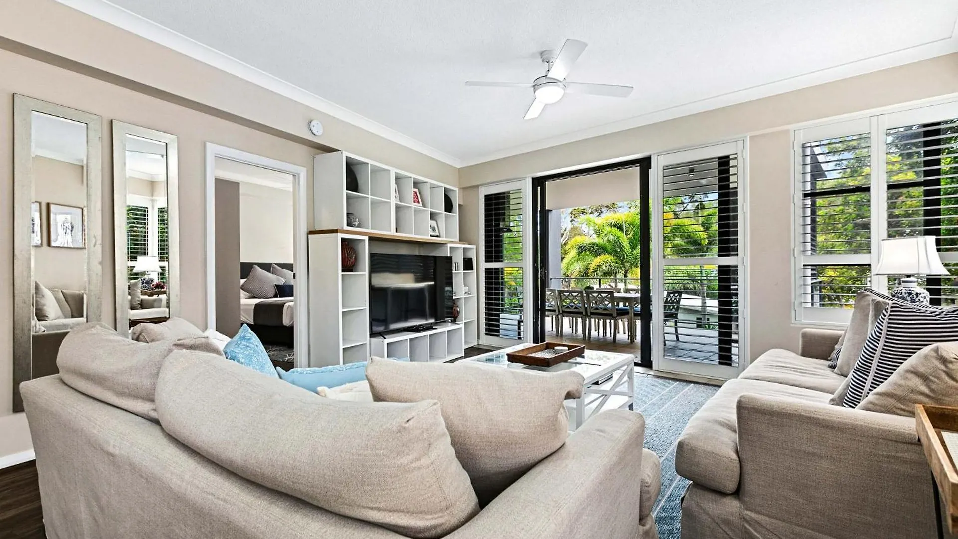 **** Aparthotel The Bay Apartments Hervey Bay Australia